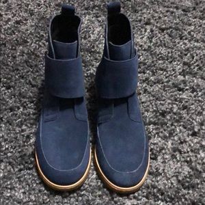 NEW NEVER WORN Aerosoles booties